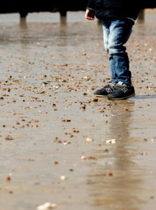 sandy toes