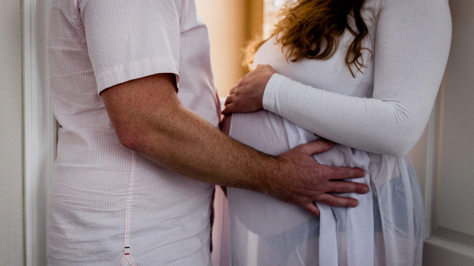 Little Acorns Photography Maternity Photographer in Austin TX